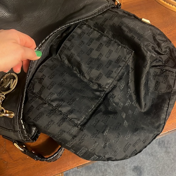 Michael Kors hobo black leather shoulder purse - Picture 6 of 9